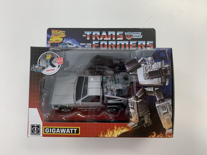 Transformers GIGAWATT G1 Style Packaging Official In Hand Image (1 of 1)